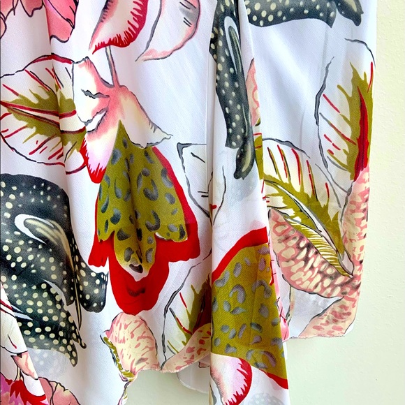 Fully Lined Feminine Light Weight Skirt, With Handkerchief Detailing. - Picture 6 of 9